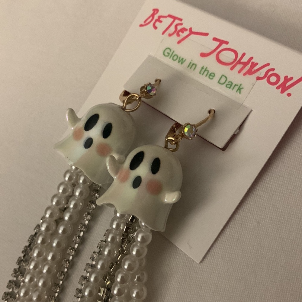 Betsey Johnson Glow in the Dark Ghost Pearl Fringe Drop Earrings - Picture 4 of 7